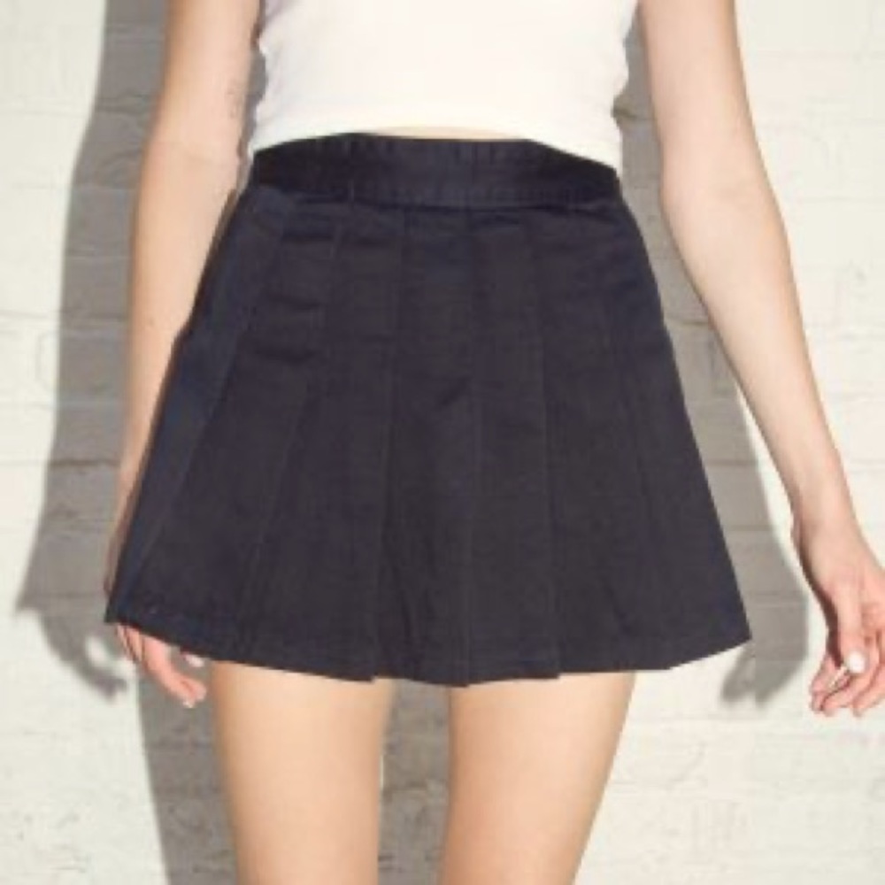 Brandy Melville black pleated skirt